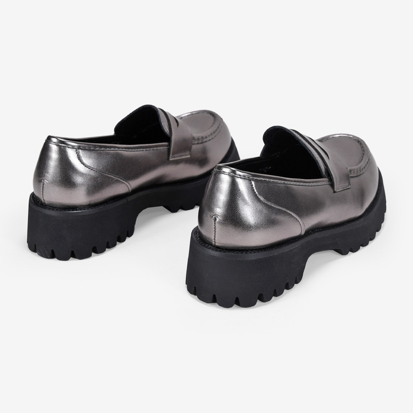 Mocasines plomo con plataforma