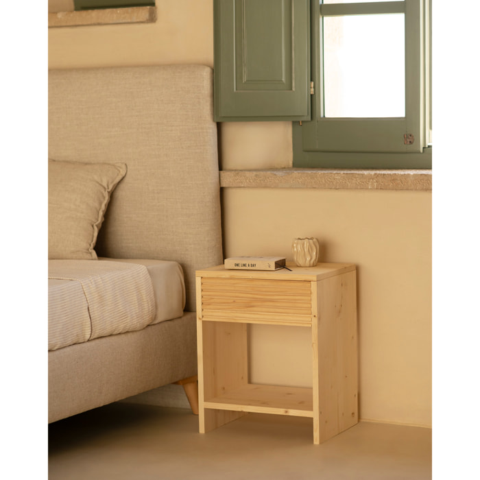 Mesita de noche de madera maciza con un cajón en tono natural de varias medidas