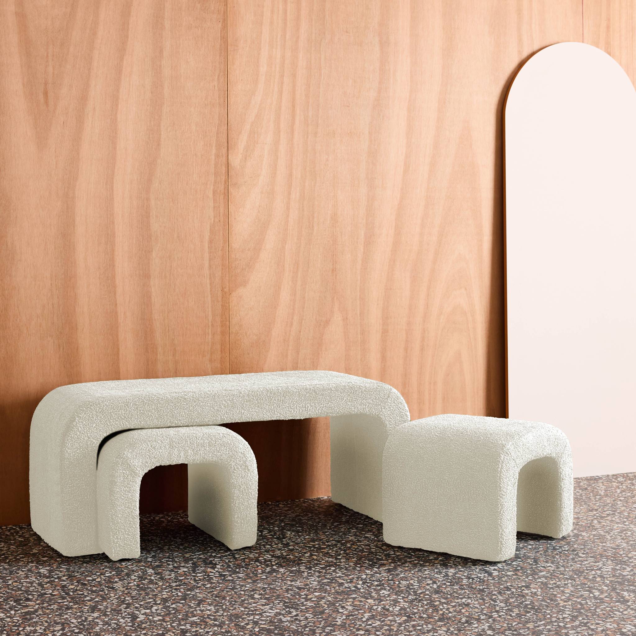 Banc et tabourets gigognes bouclette  INO