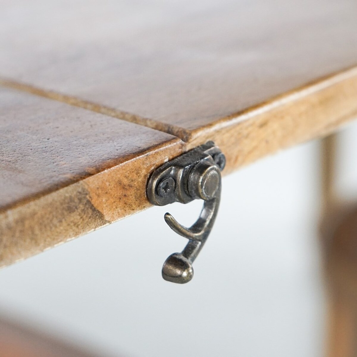 Tavolo allungabile mango beige decapato 90-180x90x77 - Salento