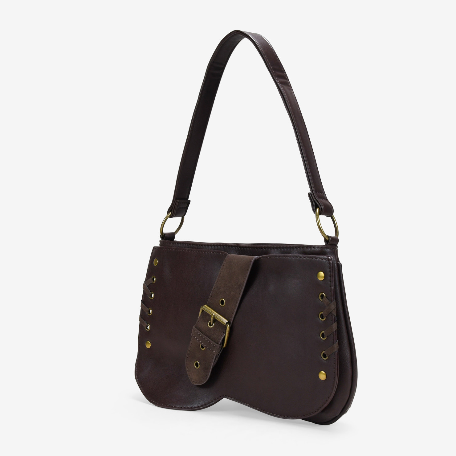 Bolso de hombro marrón con solapa y hebilla