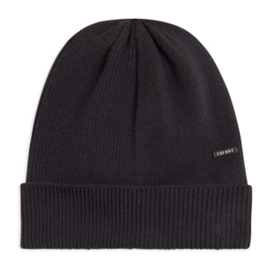 Berretto a coste in filato morbido