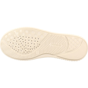 Zapatillas Niña de la marca GEOX  modelo J66M3D 05402 J LAQUINNY NUDE