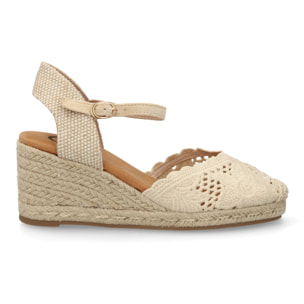 Alpargata valenciana cuña con adornos calados para mujer