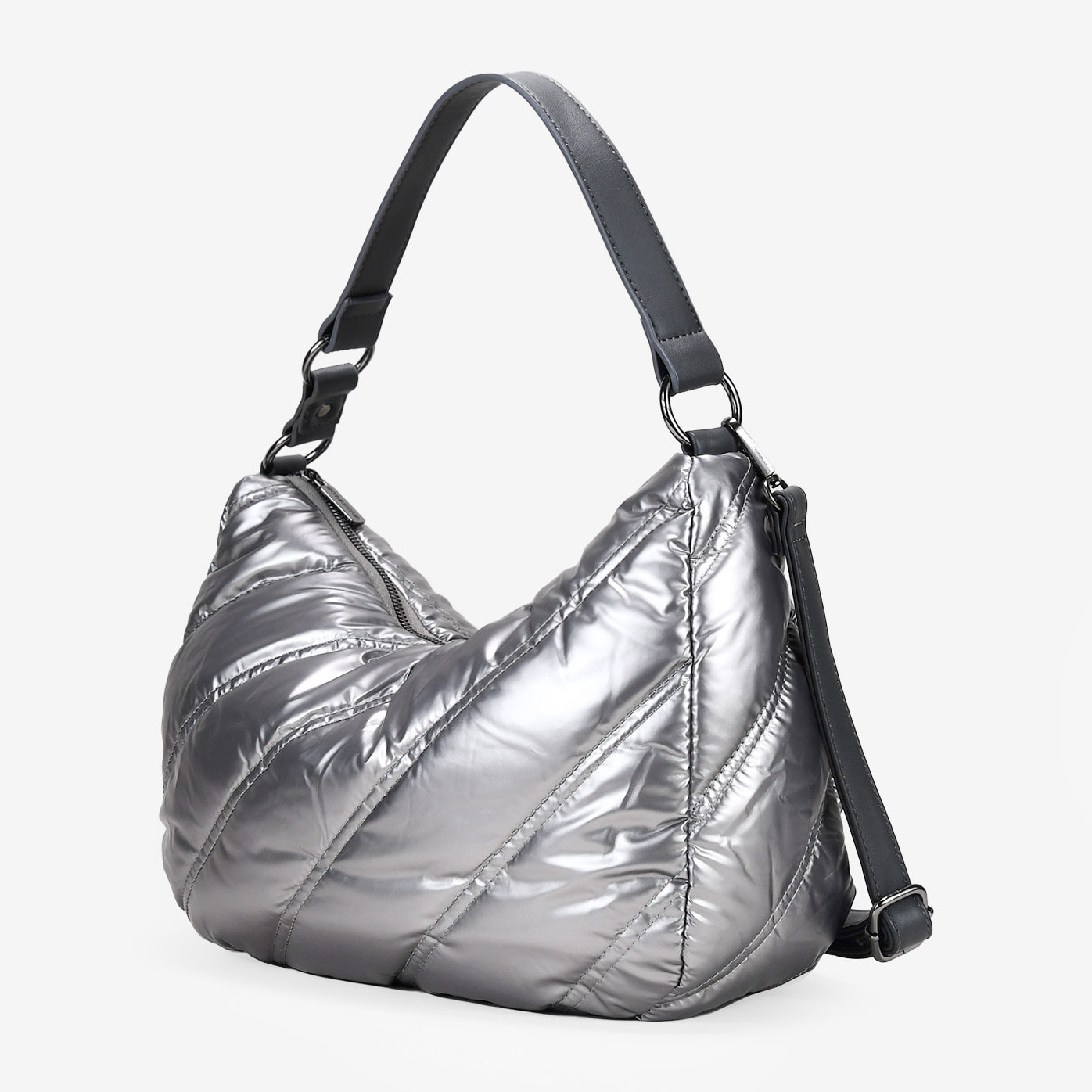 Bolso de hombro media luna plomo con cosido acolchado