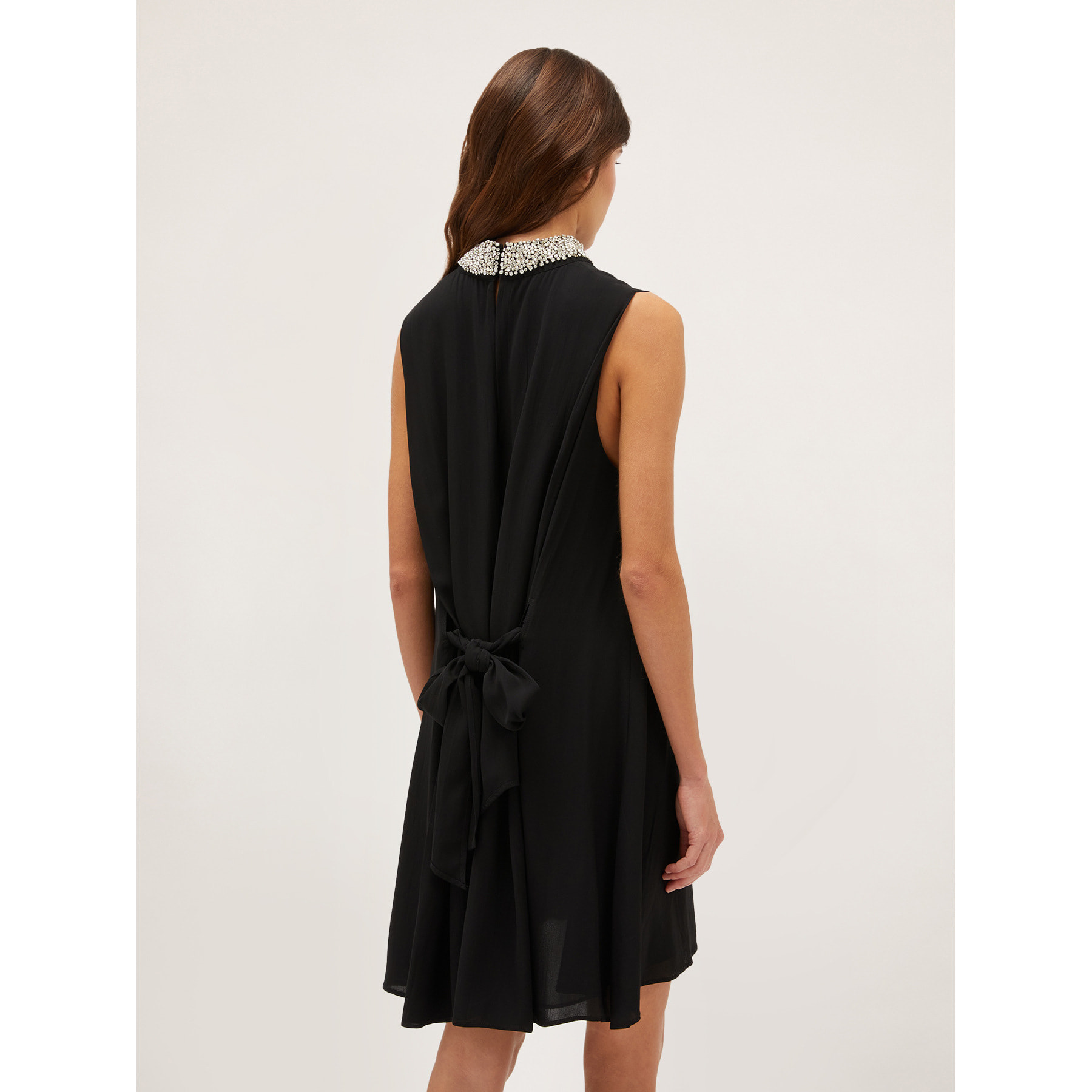 Motivi - Vestido holgado con cuello bordado - Negro
