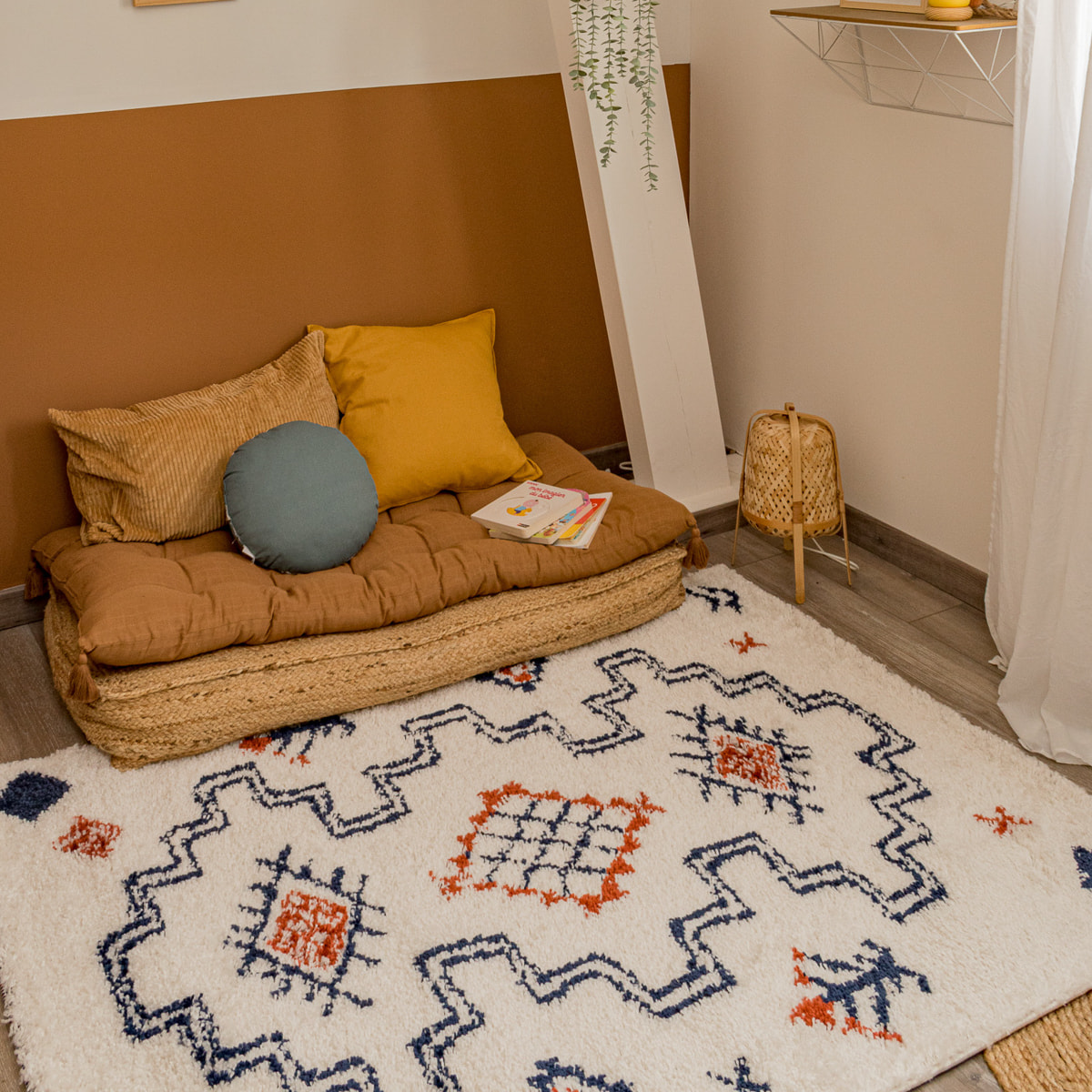 Tipi - tapis chambre d'enfant style berbère à poils longs à motif multicolore
