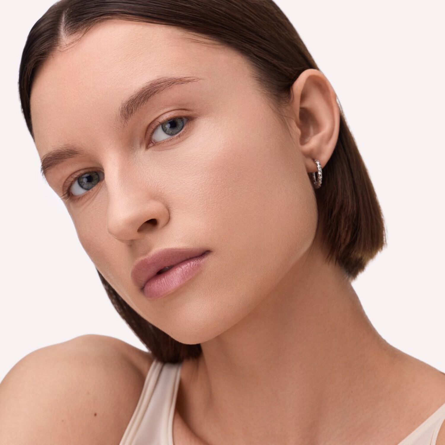 Invisible Cover Cushion Foundation - Fond de Teint Fini Mat à Effet Flouteur Tenue 24h