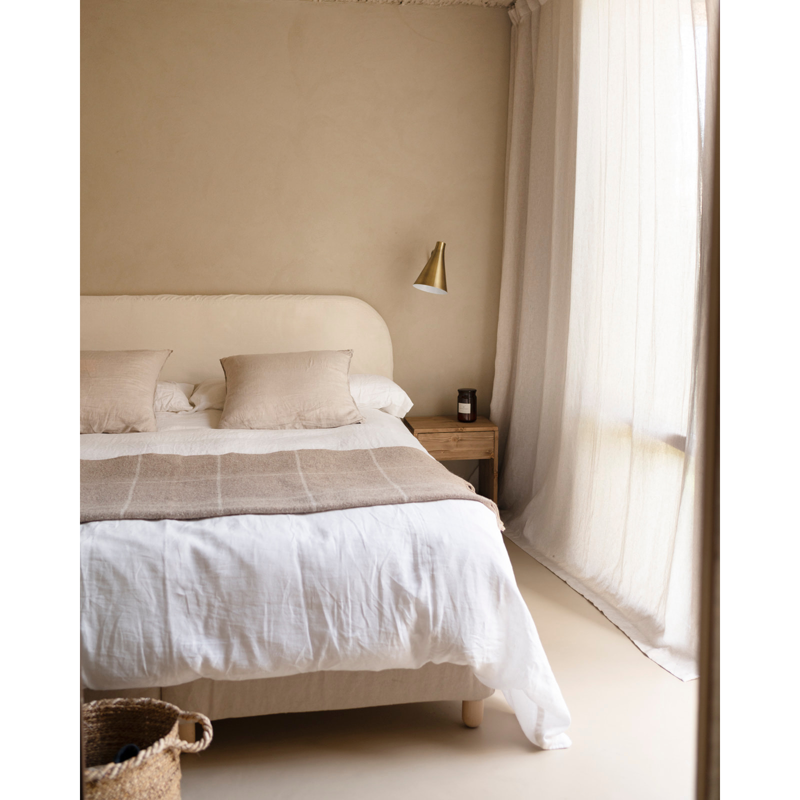 Tête de lit déhoussable en velours côtelé blanc cassé en différentes tailles