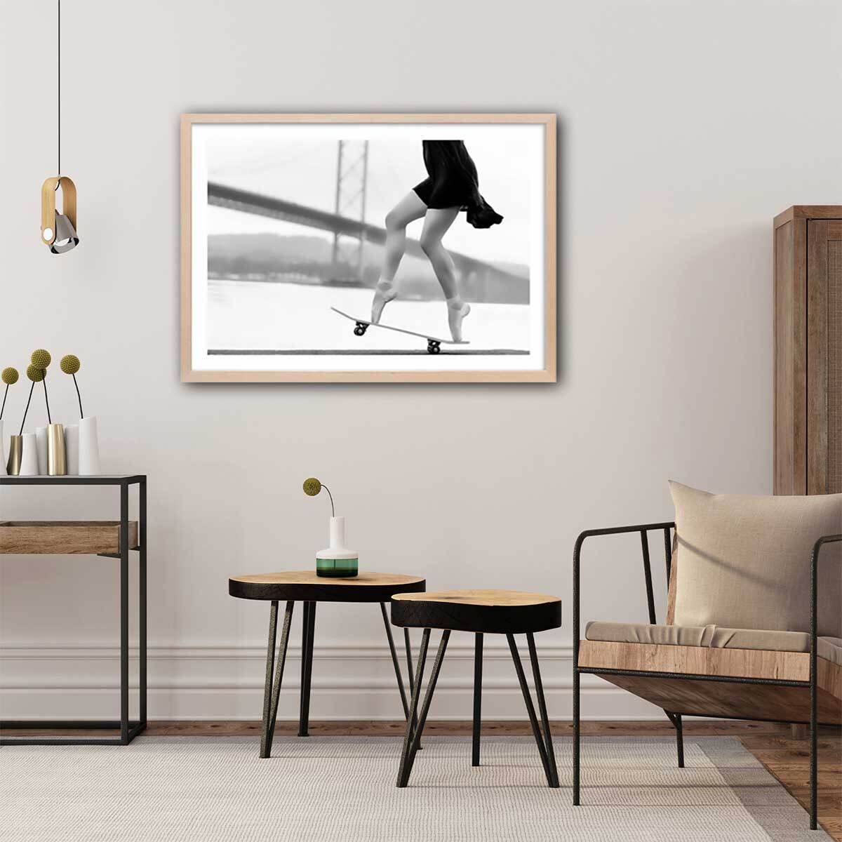 Affiche d'art skater girl - vente d' Affiche + cadre en bois - Chêne