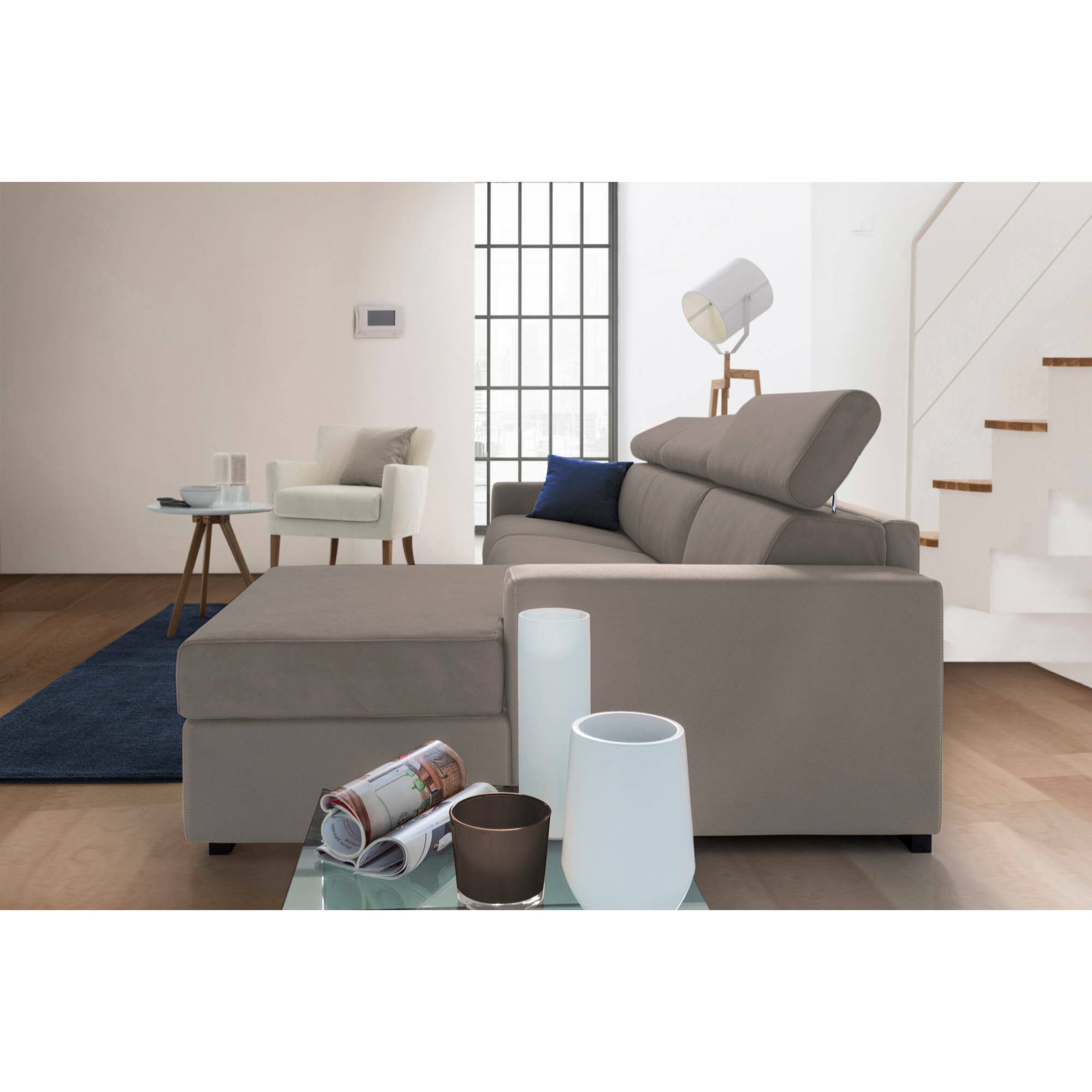 Divano fisso Mikaela, Divano ad angolo, 100% Made in Italy, Sofà Soggiorno con chaise longue, in tessuto imbottito - Penisola contenitore Destra, con Braccioli slim, Cm 280x95h85, Tortora