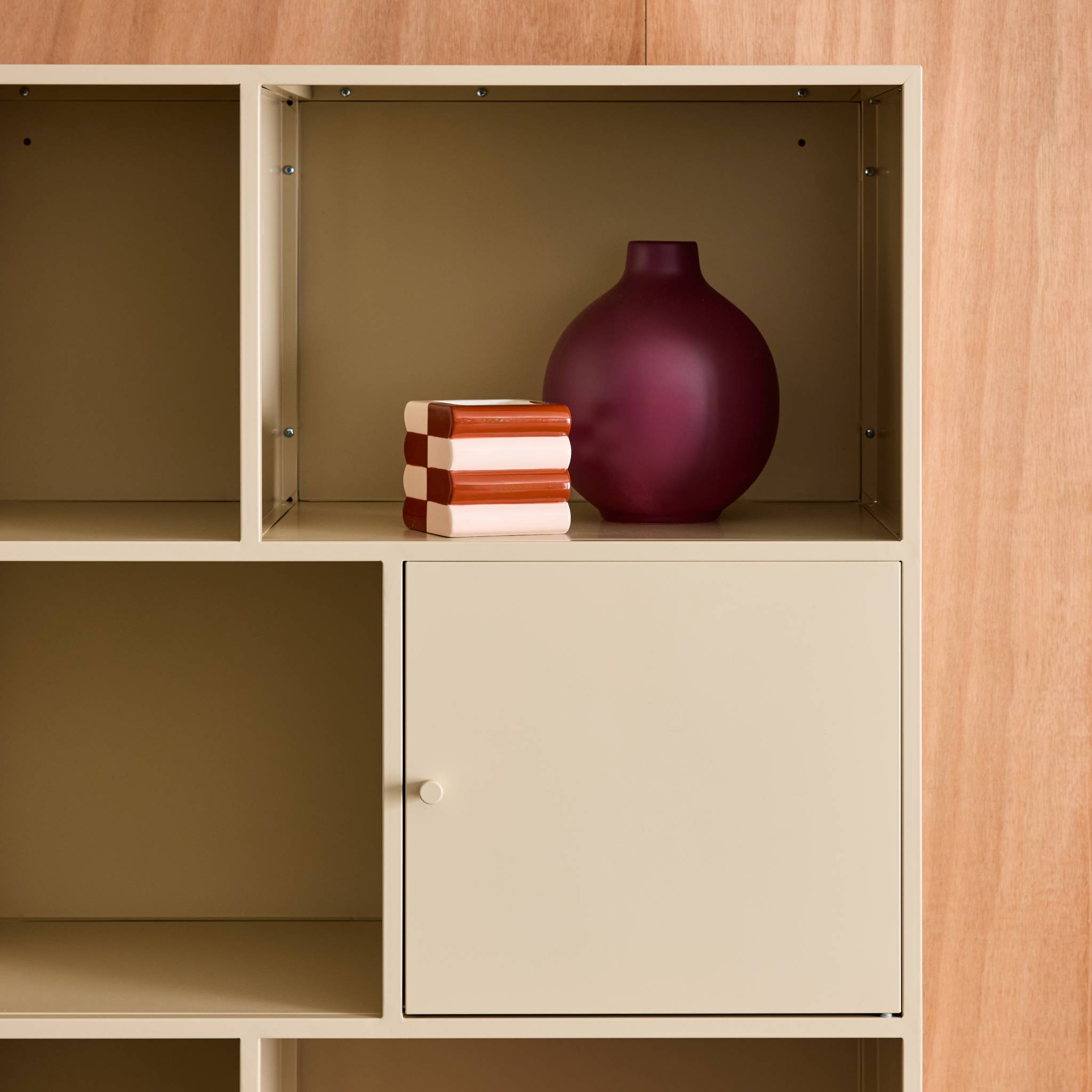 Buffet, meuble de rangement industriel métal 8 compartiments OKLAHOMA