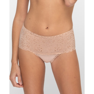 Braga midi con nuevo encaje floral, mate y femenino