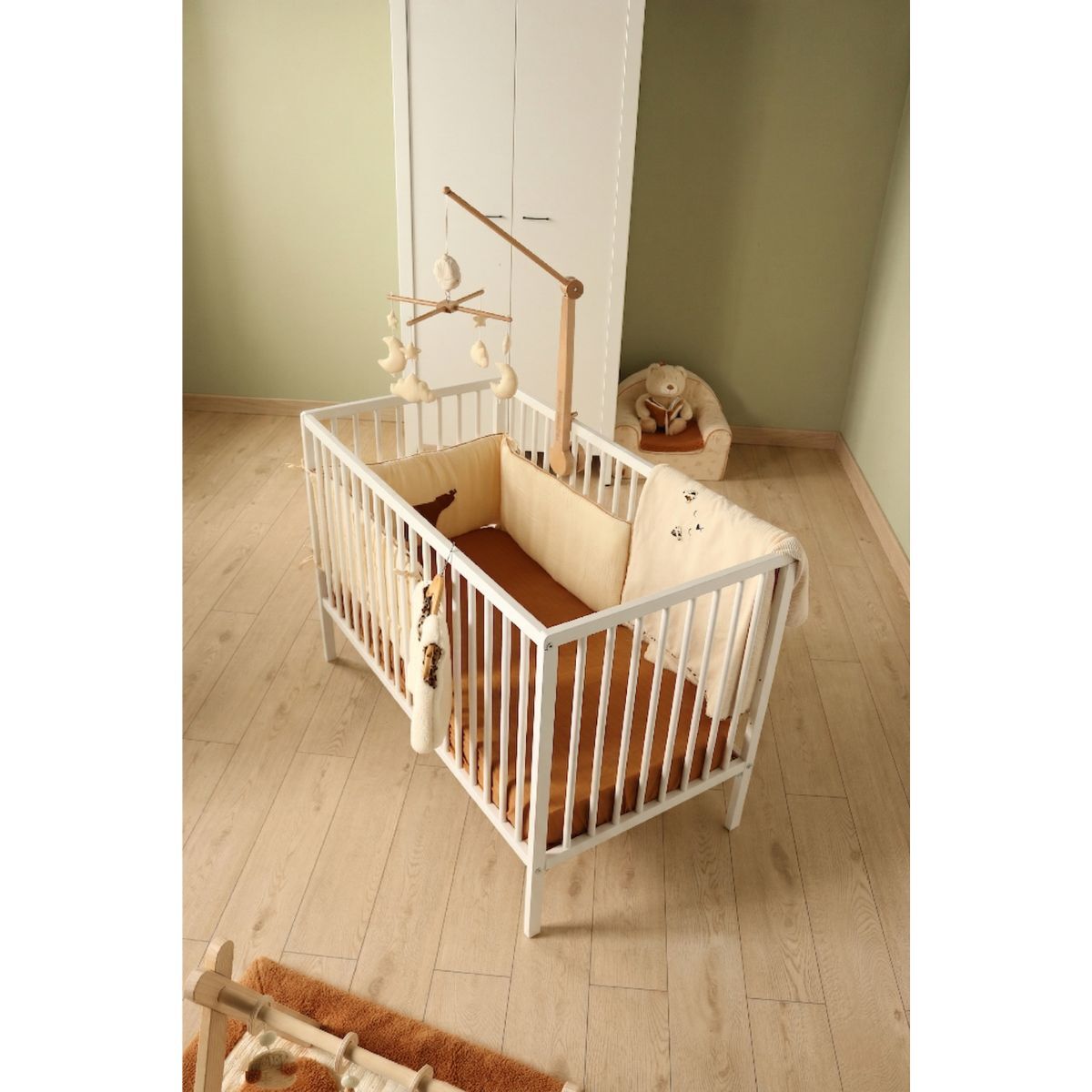Chambre bébé 3 pièces Angèle, Lit bébé 120x60 à barreaux, Commode à langer, armoire 2 portes