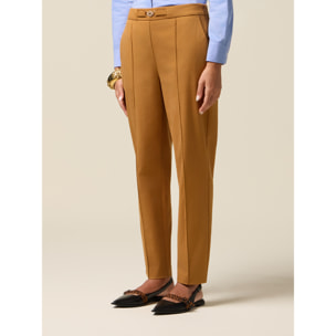 Oltre - Pantalones chinos con detalle en la cintura - Marrón