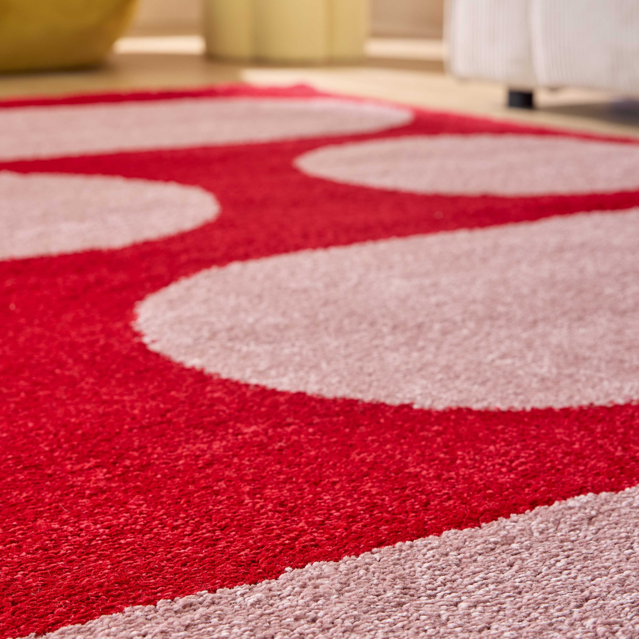 GROOVY - Tapis rétro coloré à motif géométrique - Confortable et moelleux - Rouge