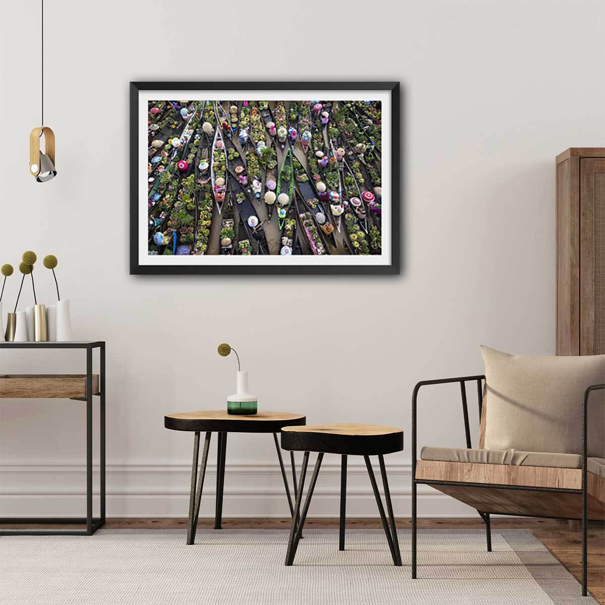 Affiche paysage marché flottant Affiche + cadre en bois - Noir