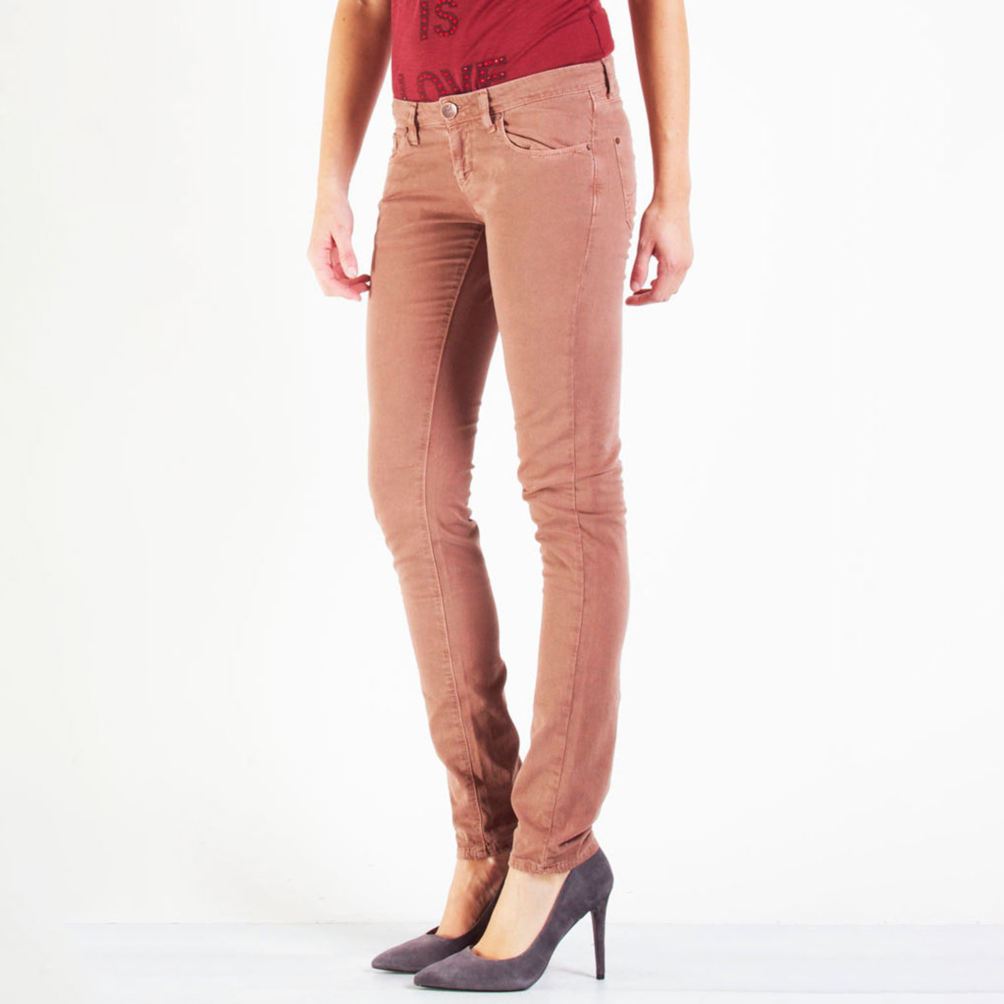 GABARDINA STRETCH. Vita bassa e gamba stretta.