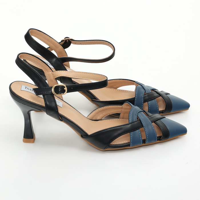 Sandali in simil pelle bicolore con incrocio sulla punta