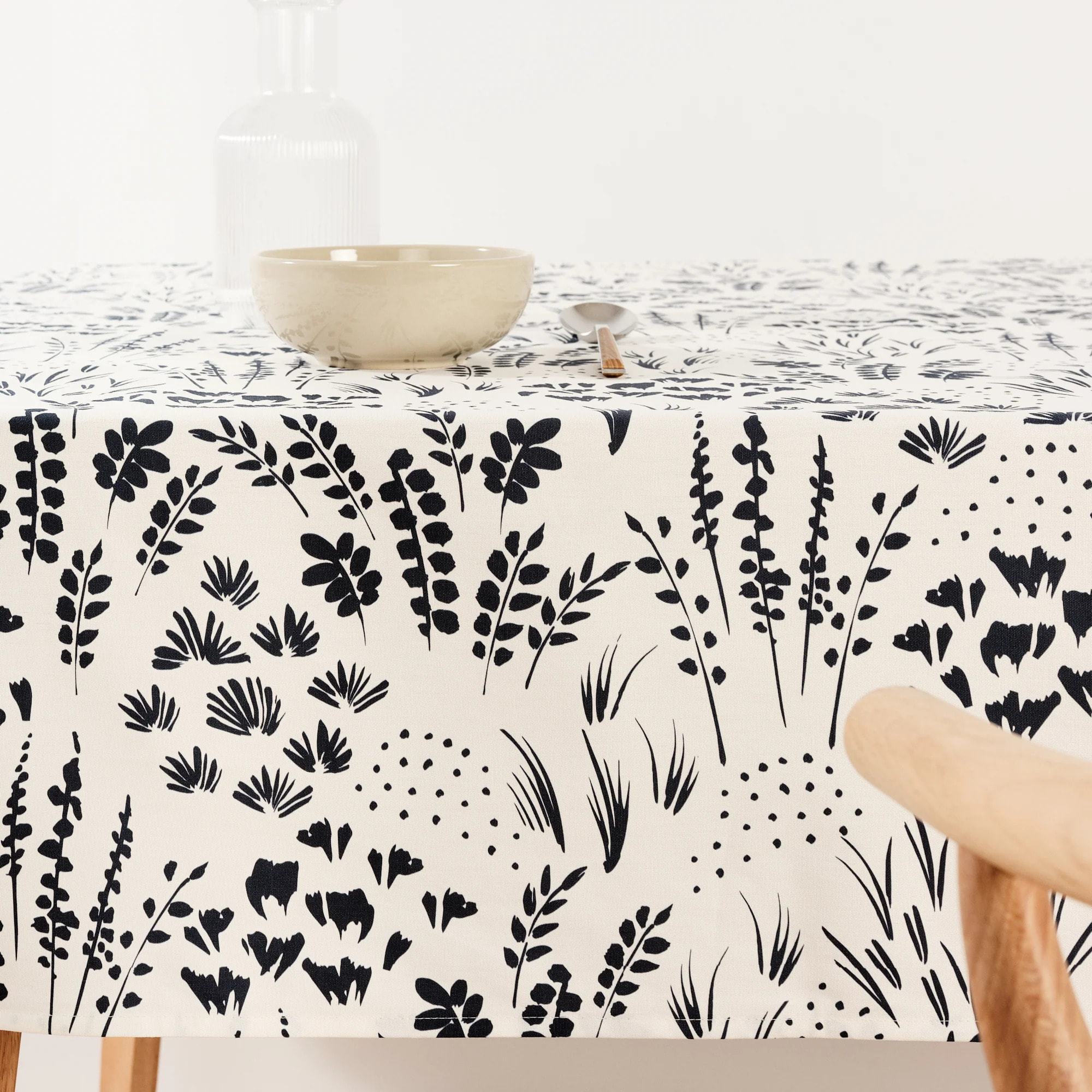 Nappe anti-taches au toucher tissu 0120-358