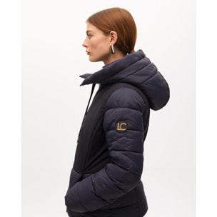 Anorak corto imbottito aderente a contrasto