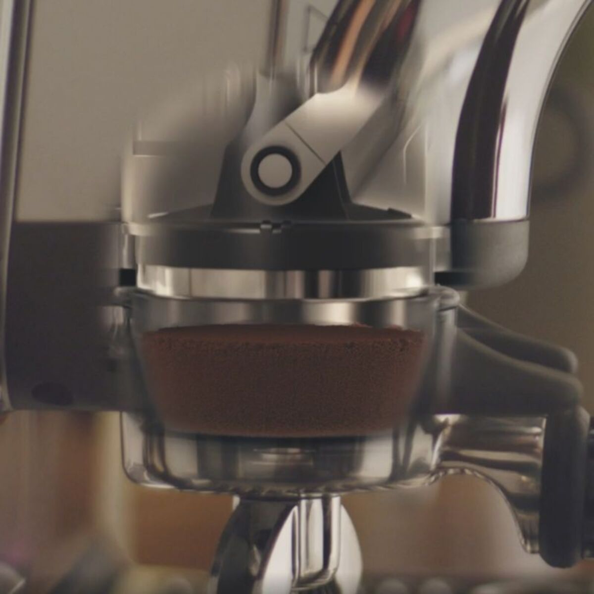 Machine à expresso SAGE APPLIANCES the barista express impress bleu prune