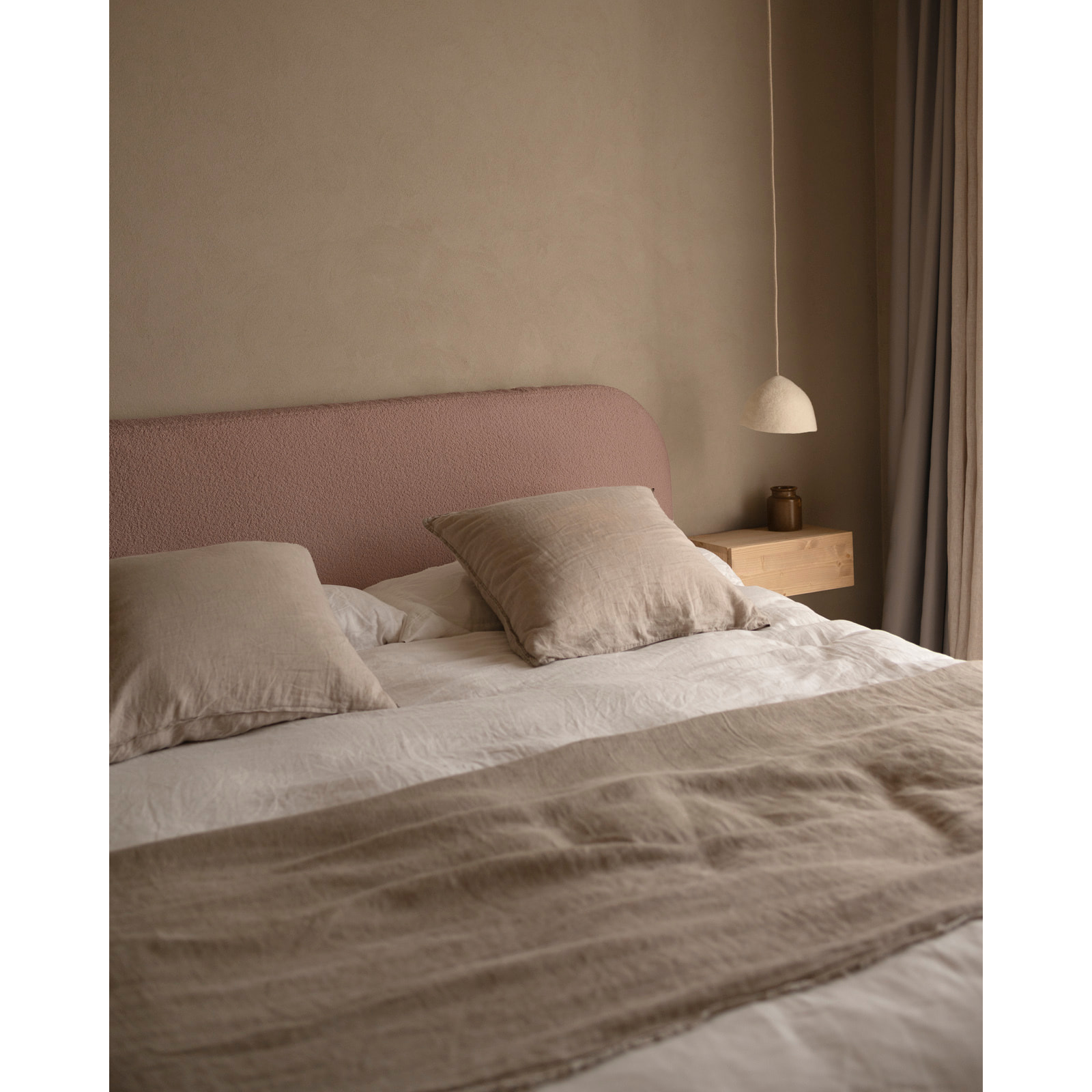 Tête de lit déhoussable en bouclé rose en différentes tailles