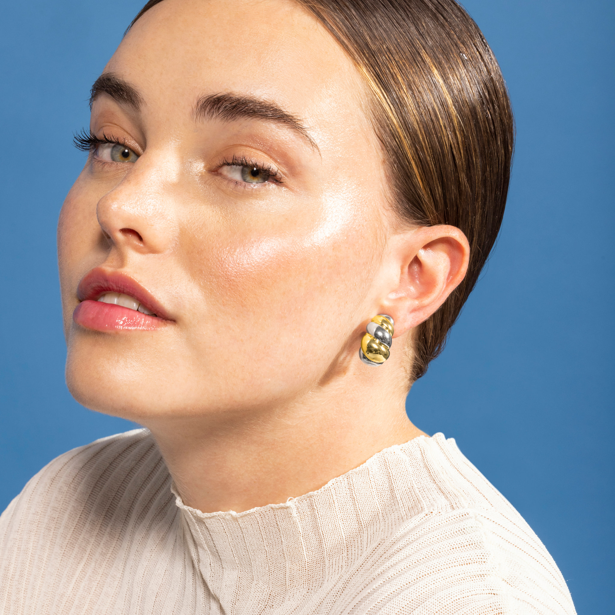 Pendientes acabados en oro rosa de 18K