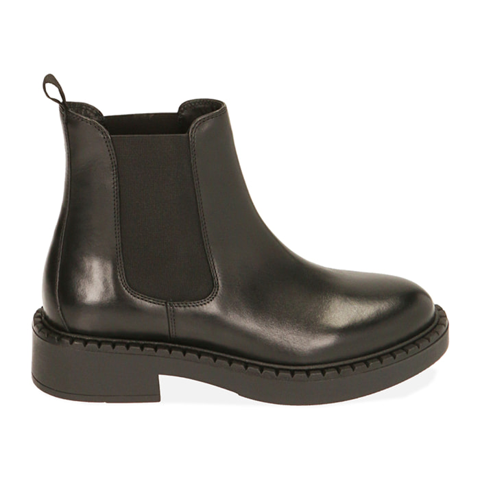 Chelsea boots neri in pelle, tacco 4 cm