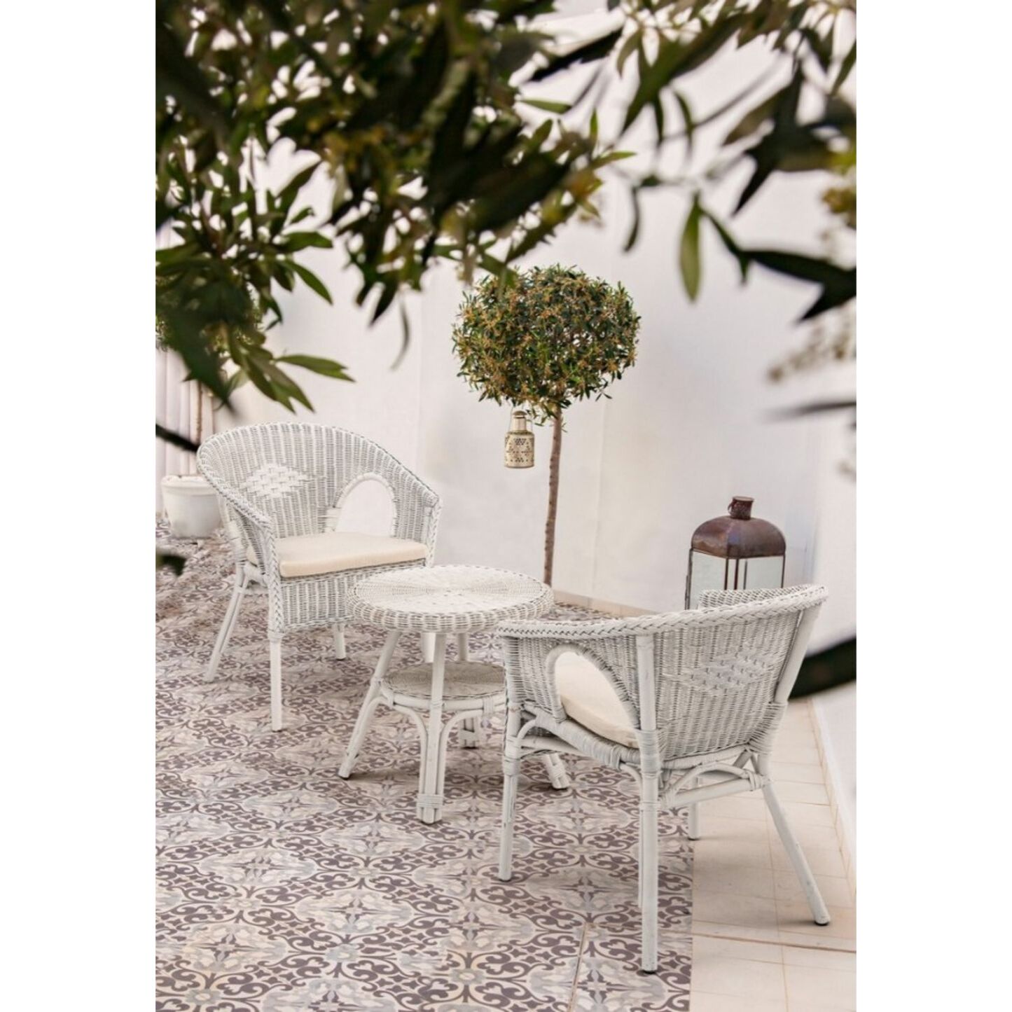 Set di 4 poltrone ALLISS in rattan bianco, impilabile