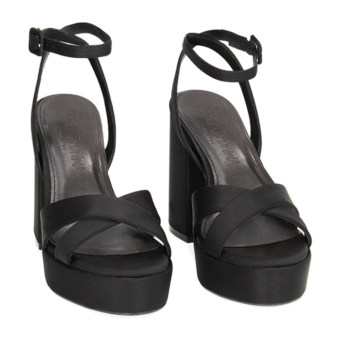 Sandalias negras con tacón en lycra