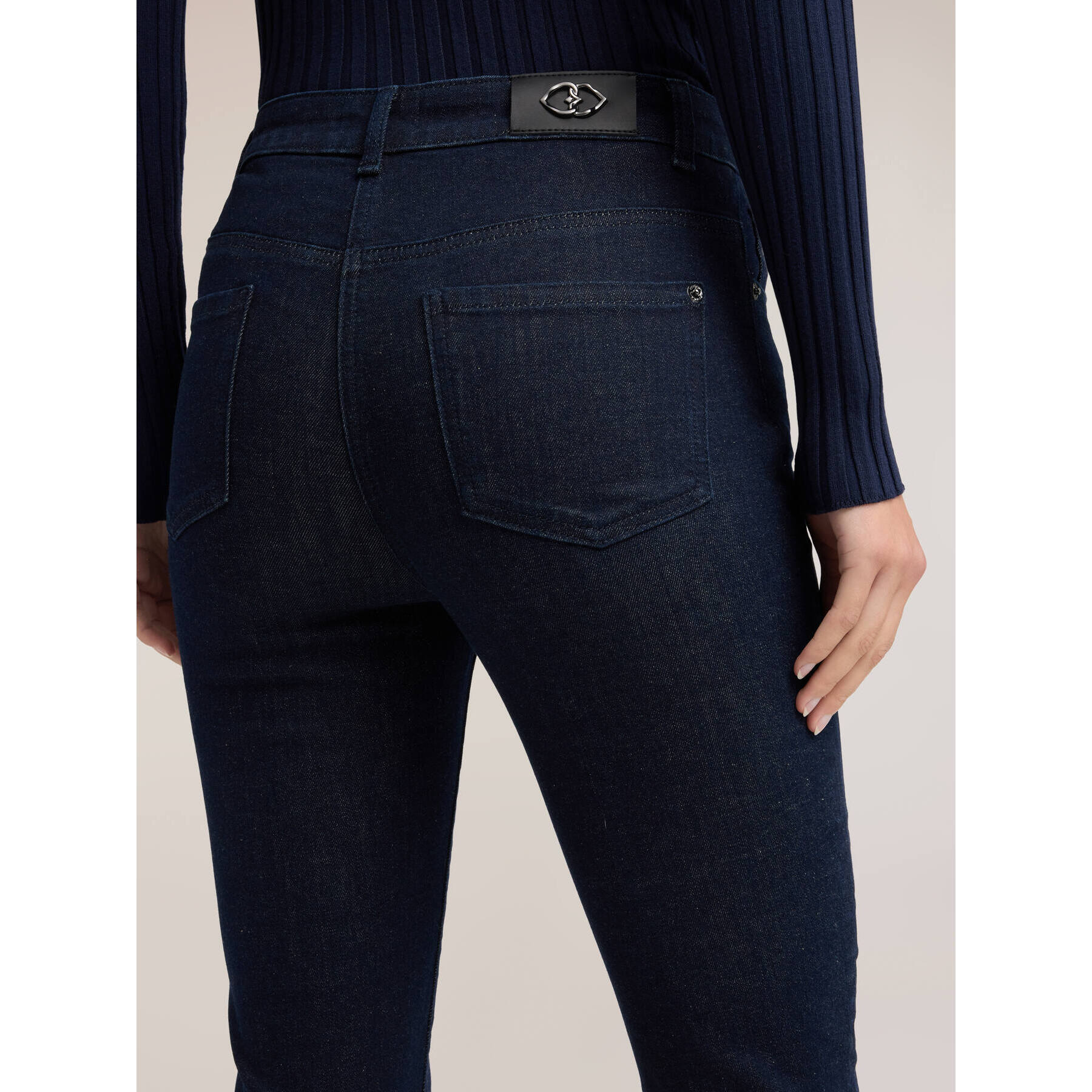 Motivi - Jeans kick flare con piega stirata - Blu