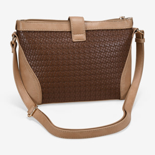 Bolso bandolera marrón con solapa y cremallera