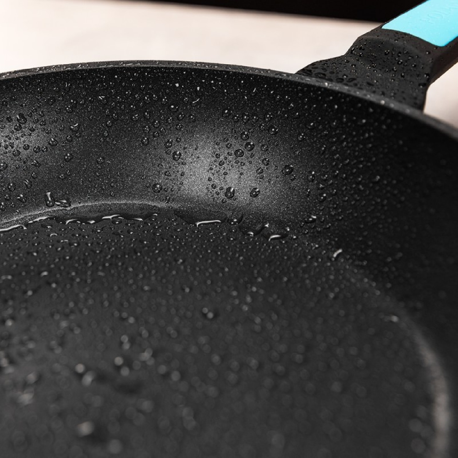 Cecotec Sartén Polka Platinum 22 Bucket Thunder