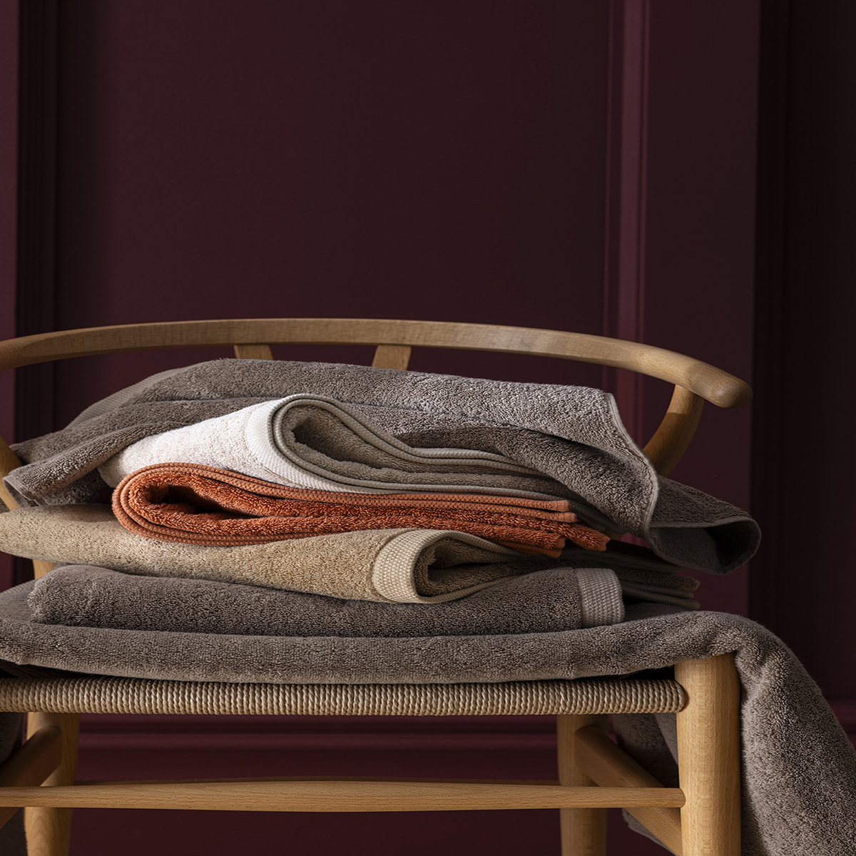 Drap de bain uni en coton biologique , ESSENTIEL