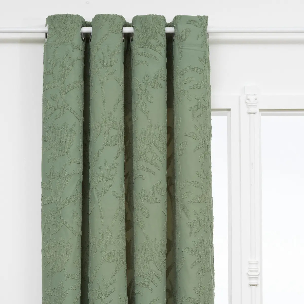 Rideau "Willow" jacquard vert céladon 135x260cm