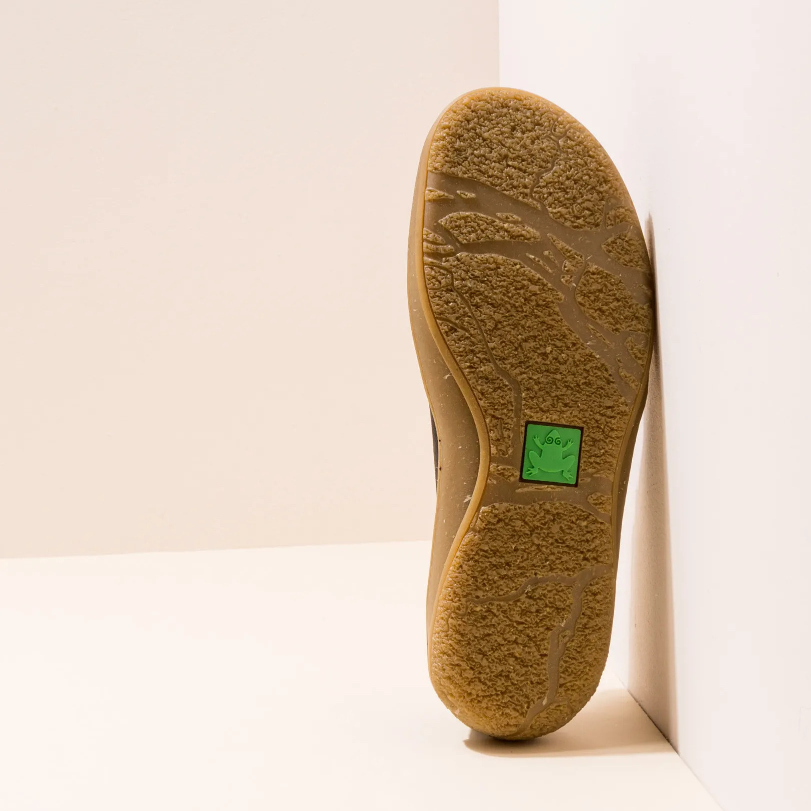 Zapatos N5381 PLEASANT BLACK / AMAZONAS color Black