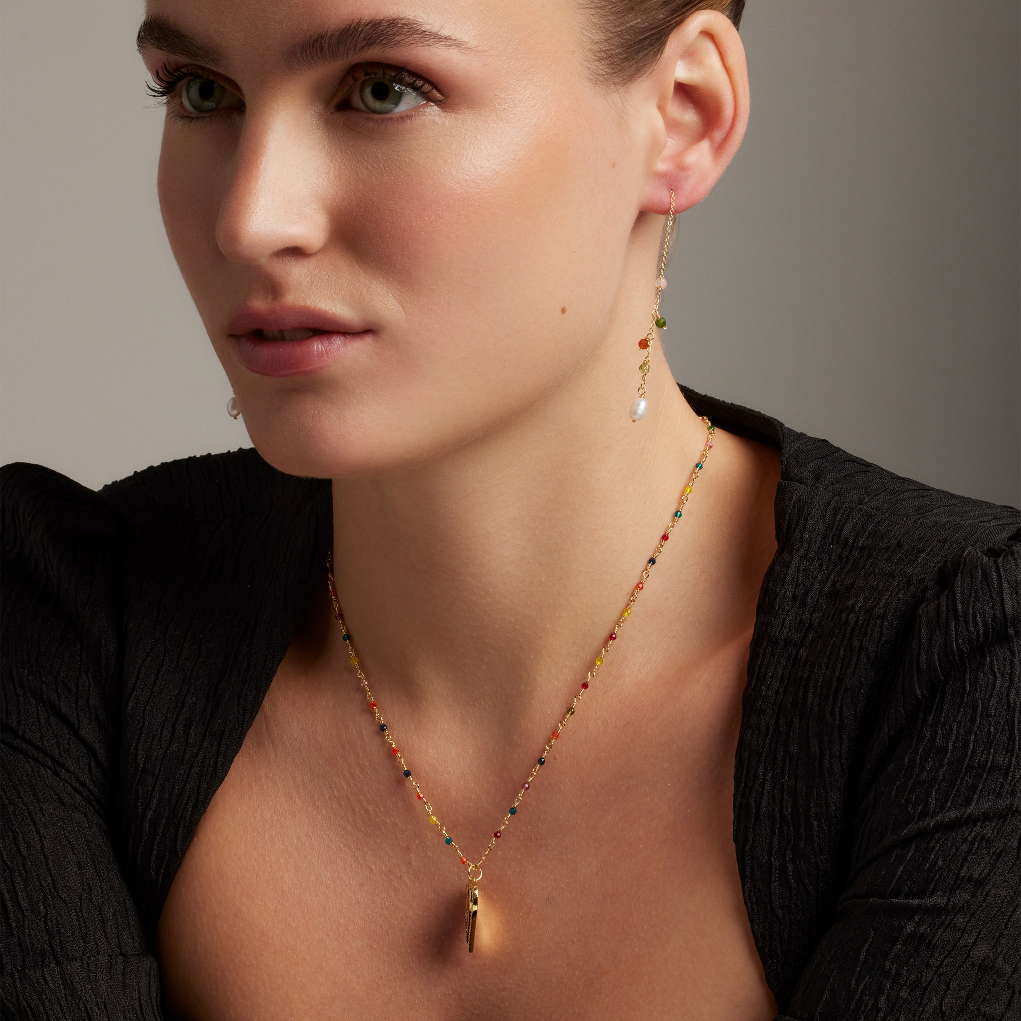 Collar Hamka acabado oro amarillo 18k