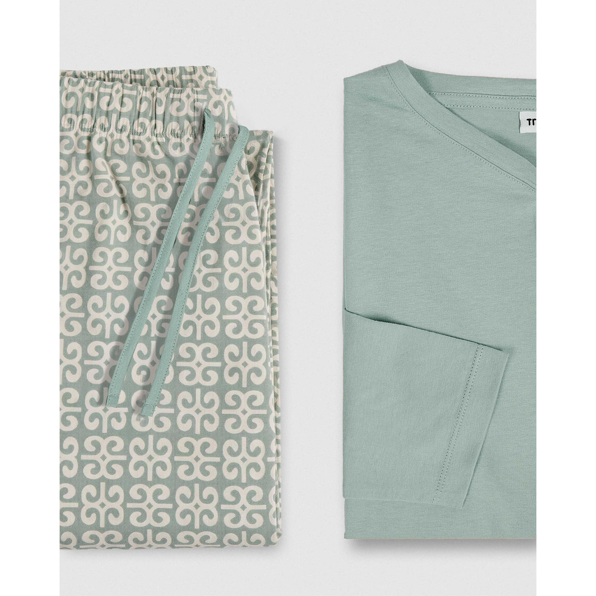 Pigiama lungo in cotone sagittario verde tiffany con scollo a v