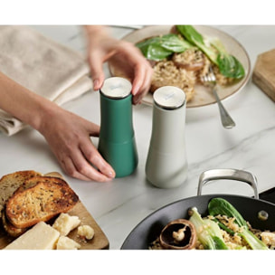 Moulin à poivre ou sel JOSEPH JOSEPH Milltop Sage