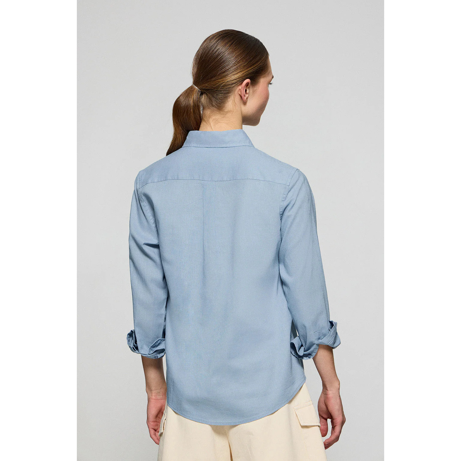 Camisa azul celeste de lino y algodón regular fit con bordado Rigby Go