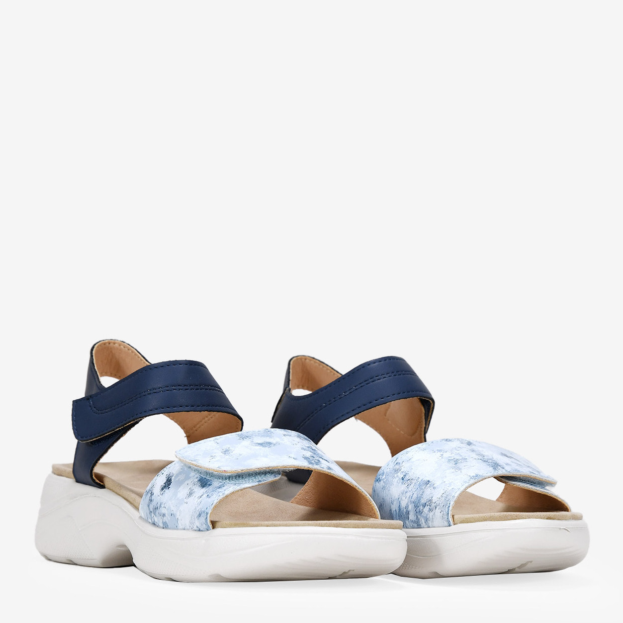 Sandalias deportivas azules con velcro