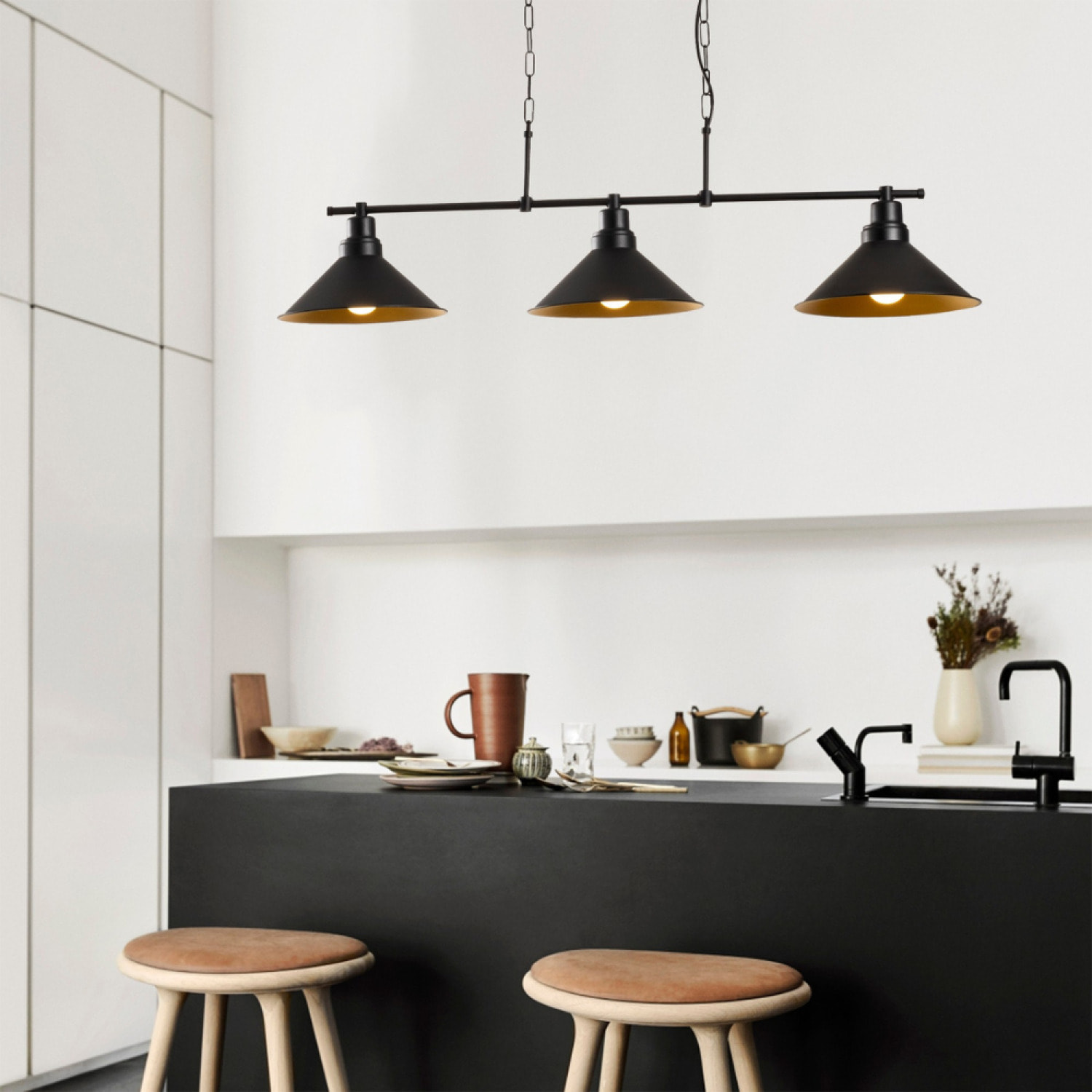 Suspension industreille noire 3 ampoules NILA