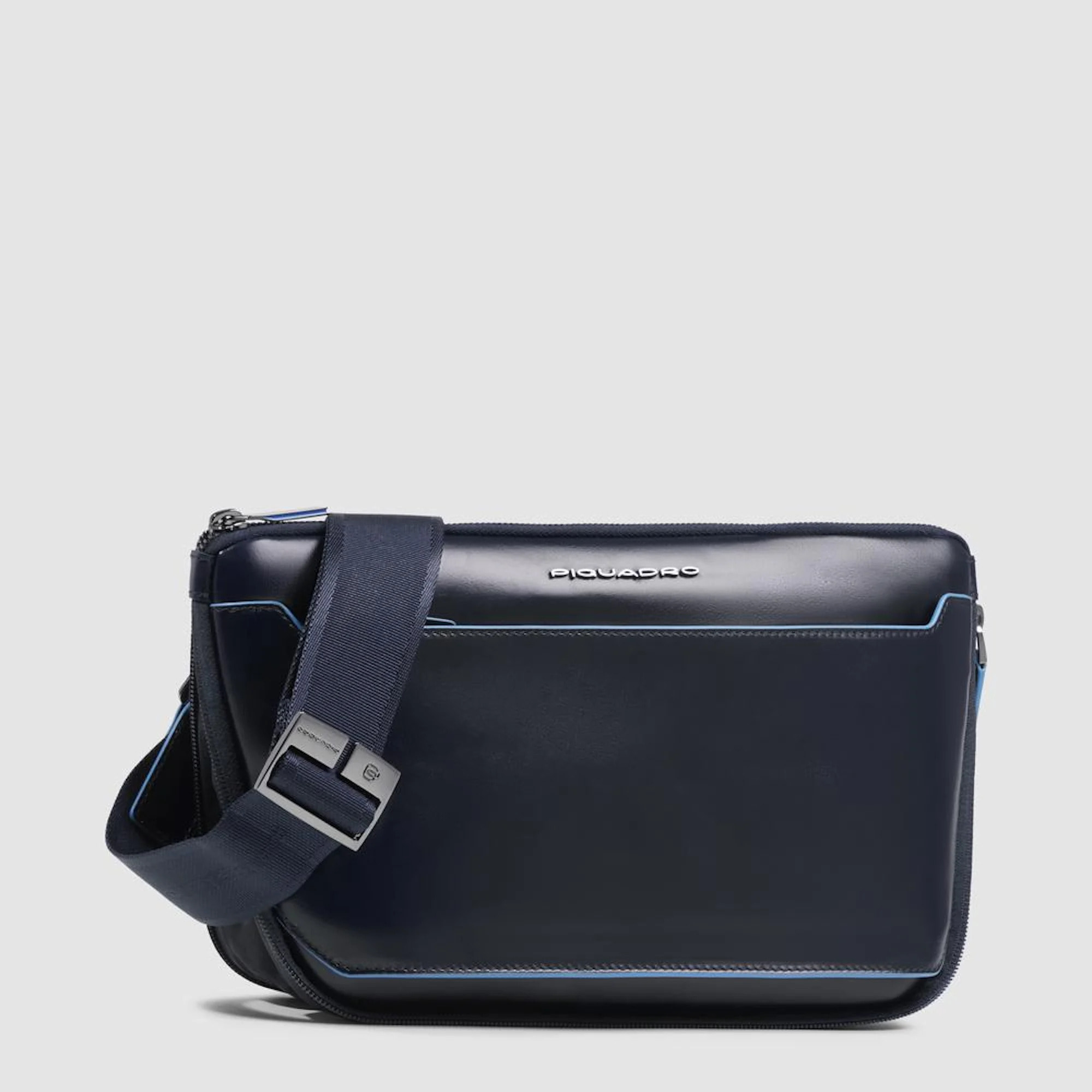 Piquadro Marsupio piatto espandibile in pelle con attacchi tracolla riposizionabili e tasca per AirPods®