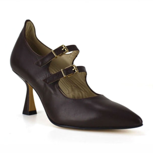 Salón de color marrón chocolate.Tacón de 7cm.