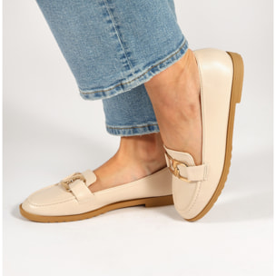 Mocassini in simil pelle con applicazione color oro