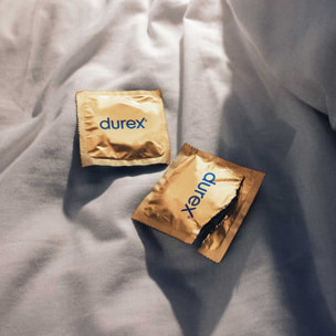 Preservativi Durex Real Feel con Forma Easy-On Senza Lattice - Confezione da 10 Profilattici