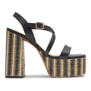 Sandalia Felisa tacón forrado en napa con hebilla y plataforma en rafia