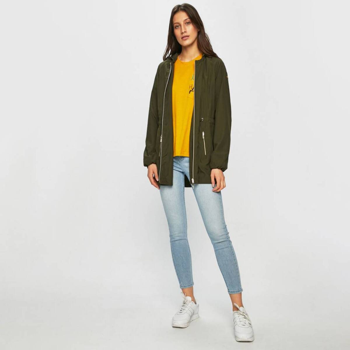 Gabardina Mujer de la marca GEOX  modelo W9221Z T2557 VERDE
