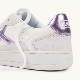 Zapatilla Deportiva Blanca con Detalles Púrpura Metalizado MUNICH LEGIT WMN 112